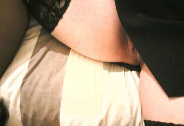 Ebony pantyhose and funbags
