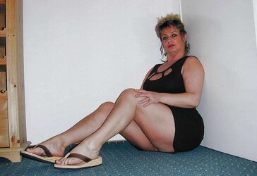 Mature-chubby dressed honeys showcasing their uber-sexy gams