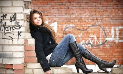 Chicks In Footwear