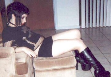 Chicks In Footwear