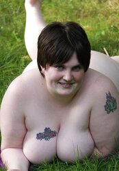 PLUMPER Slutwife in park