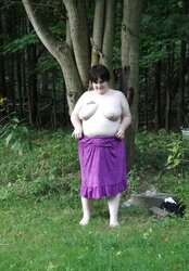 PLUMPER Slutwife in park