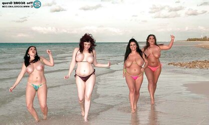 Big seXXXy Femmes...