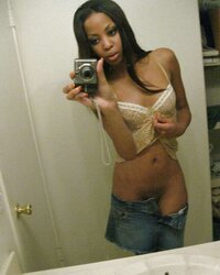 Uber-Sexy Black Teenager self-shot