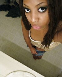 Uber-Sexy Black Teenager self-shot