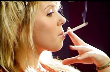 Smoking Fetish Diva JoannaQ