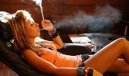 Smoking Fetish Diva JoannaQ