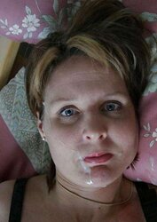 DEEP-THROATING WOMEN