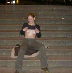 TRULY WARM CHICKS IN PUBLIC