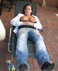 TRULY WARM CHICKS IN PUBLIC