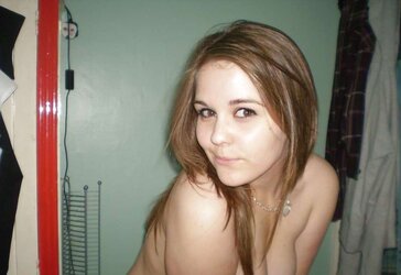 YUMMY CHUBBY TAUNTING FOR HER BEAU