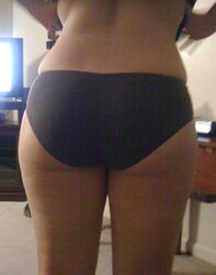 Wifes culo in undies