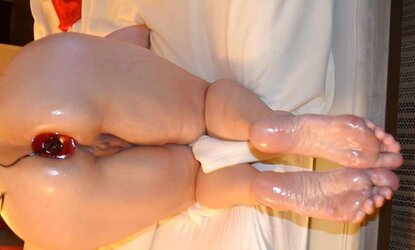 PLUMPER,Soles,phat ass white girl,feet