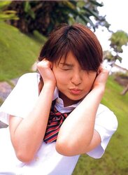 Japanese Swimsuit Honies-Miri Hanai (1)