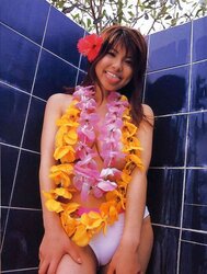 Japanese Swimsuit Honies-Miri Hanai (1)
