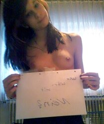 Frivole Lara (legitimate) aus Krefeld mach heisse Chatbilder