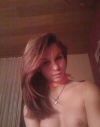 Frivole Lara (legitimate) aus Krefeld mach heisse Chatbilder