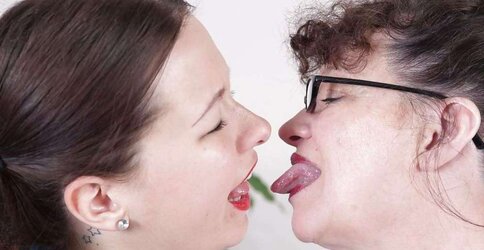 Mature girls enjoys junior girls 1.