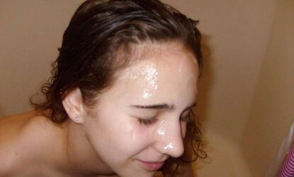 Red-Hot and sloppy teenager flashes her goodies
