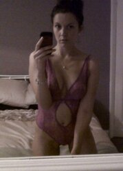 Uber-Sexy MUMMY Self Images
