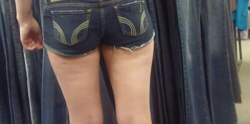Following a uber-cute thick ass