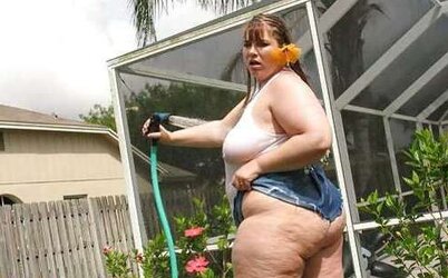 OUTSTANDING PLUMPER FEMMES