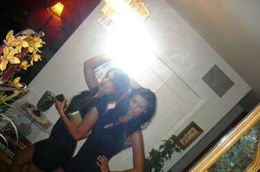 Iranian Teenager Hoe Felor (Pals with Sheyda)