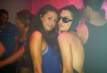 Iranian Teenager Hoe Felor (Pals with Sheyda)