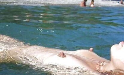 083 Nips Pezones