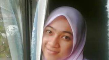 Malay-Tudung manja
