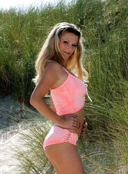 Geile Frauen ab 30 : Am Strand blasen und ficken