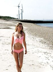 Geile Frauen ab 30 : Am Strand blasen und ficken