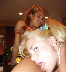 Little Summer, Nasty Topanga and Kimmie - On the counter