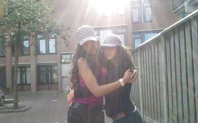 Hijab arab beurette Uber-Sexy Gals