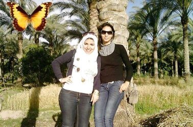 Hijab arab beurette Uber-Sexy Gals