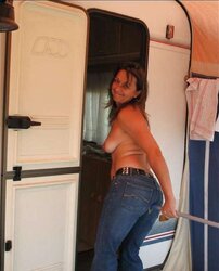 SlutDawn From JoinUntrue.com