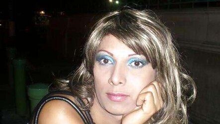 Amie travesti
