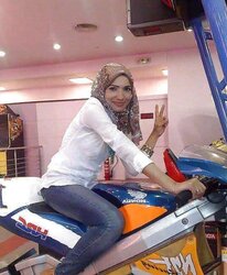 Mingled Hijabi Super-Hot Cooters