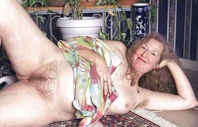 STRAPON GRANNIES
