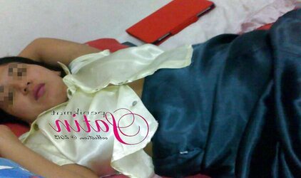 Bevy penikmat satin
