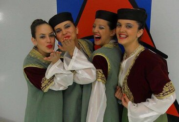 Jeunes putes serbes