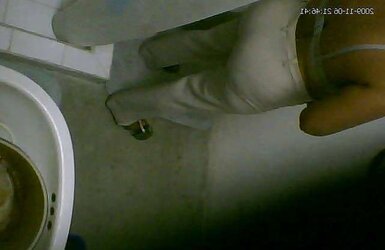 Spy bathroom pics nena mummy sabrosa culona asssssss