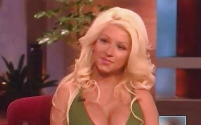 Christina aguilera