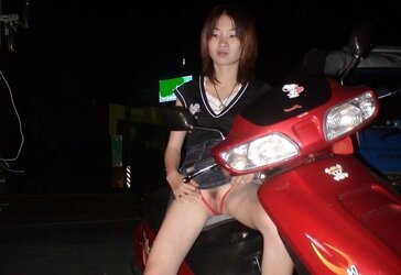 Whorish Chinese Wifey