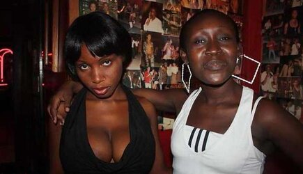 UNSCHULSDSBLONDIE LIEBT EBONY NYMPHS