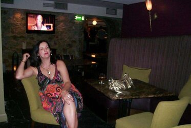 UK MUMMY Breezy Maria