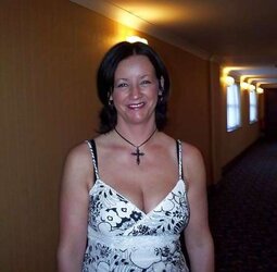 UK MUMMY Breezy Maria