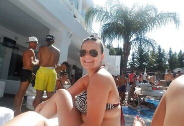 Chubby slags seren,amy,charlotte and vicky holiday photos