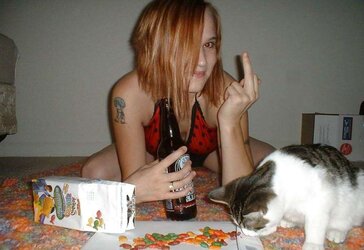 NICHT NUR IHRE TATS SIND GEIL...Hottest of