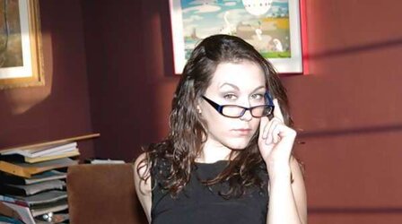 Satisfy wear your glasses